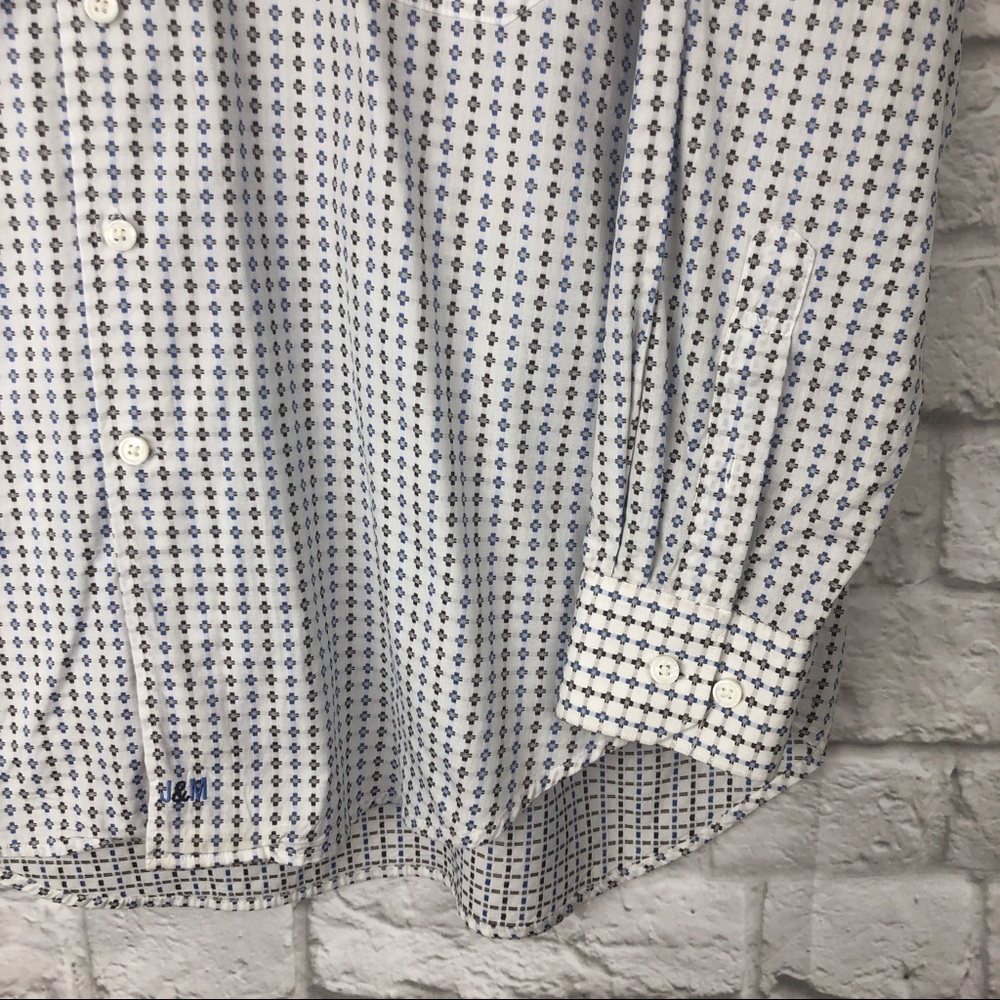 SOLD 🚫 JOHNSTON & MURPHY Geometric Button Down - Picture 4 of 6